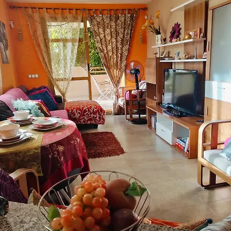 Deluxe Garden Flat Near Terra-mítica