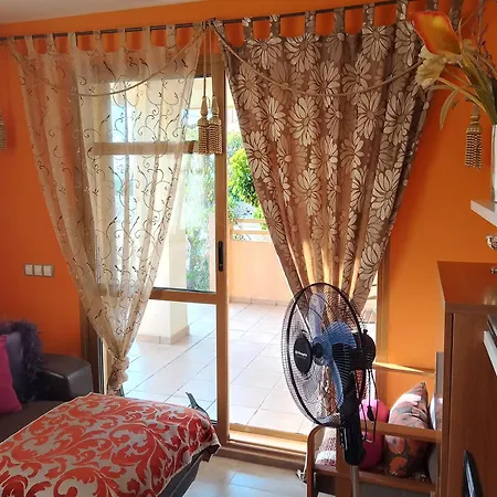 Deluxe Garden Flat Near Terra-mítica