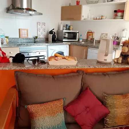 Deluxe Garden Flat Near Terra-mitica *