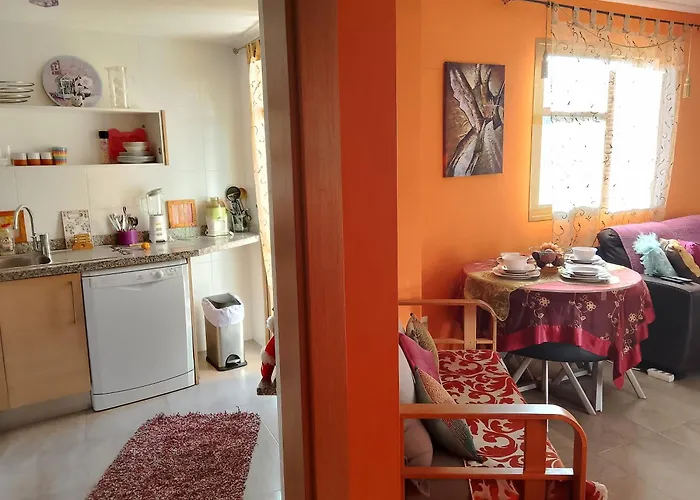 Deluxe Garden Flat Near Terra-mitica