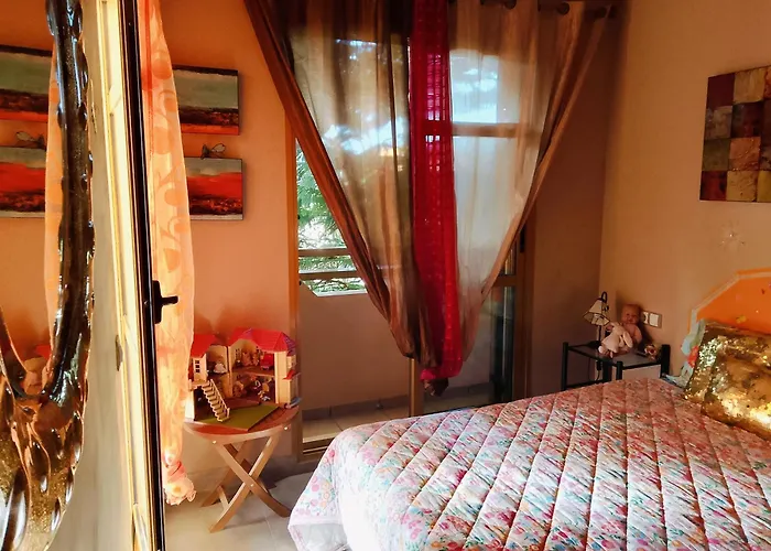 Deluxe Garden Flat Near Terra-mitica Appartamento *